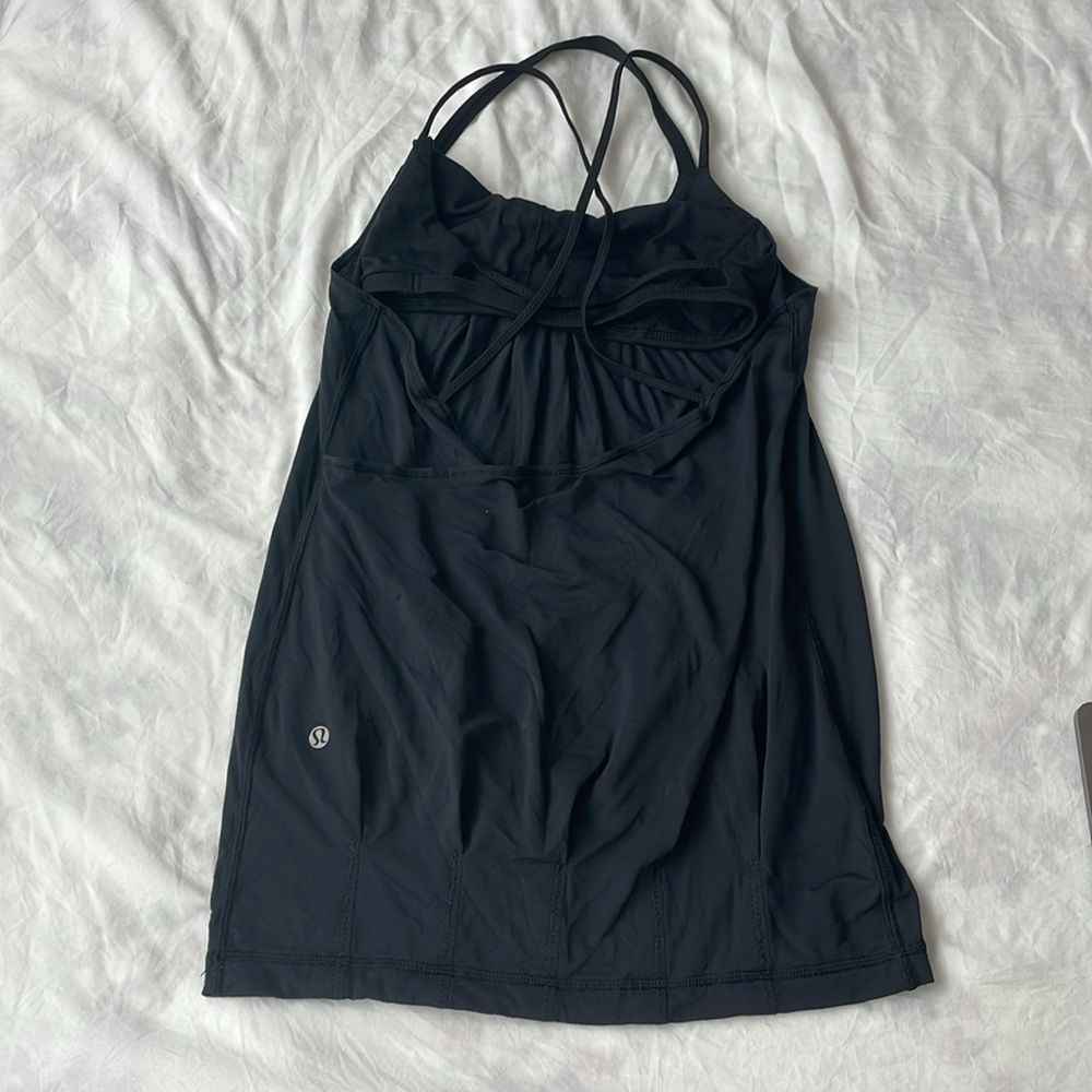Lululemon - Picture 2 of 3
